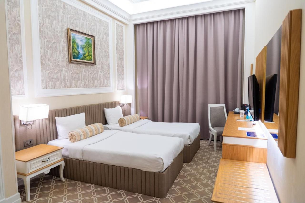 Theatrum Hotel Baku Ngoại thất bức ảnh