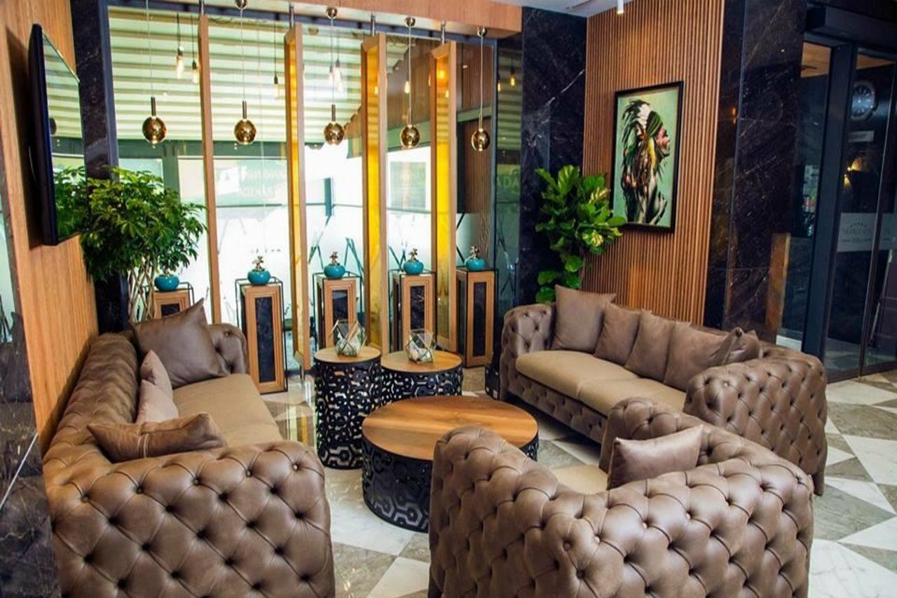 Theatrum Hotel Baku Ngoại thất bức ảnh Lobby